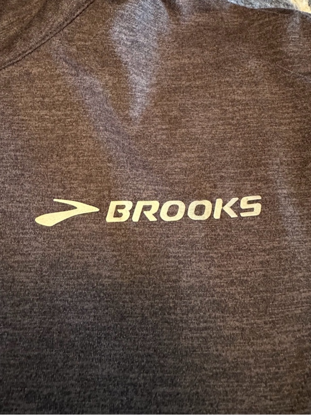 Brooks Performance Jacket - Picture 5 of 6